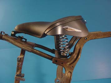 Solo Seat with Mount Kit - Click Image to Close